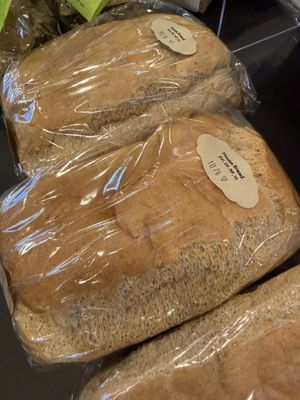 Their bread is so good and they have some you can buy 🍞  at Ants on a Log Cafe in Corvallis