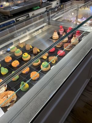 Fully vegan cakes  at MadamaDorè in Rome