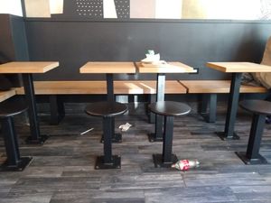 Dirty tables at Zucker's Bagels in New York City