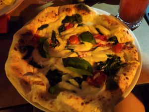 Pizza Spinaci at Bella Compagnia in Vienna