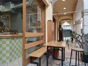 Draußen at Tabule Rasa in Corfu