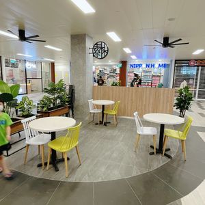 Outside cafe seatings at Grove Cafe 素林 - Northshore Plaza I in Northeast Singapore