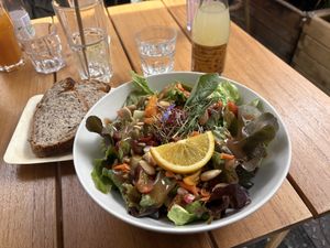 Galerie lentil and salad bowl   at Galerie Café des Aiguilles in Chamonix-mont-blanc