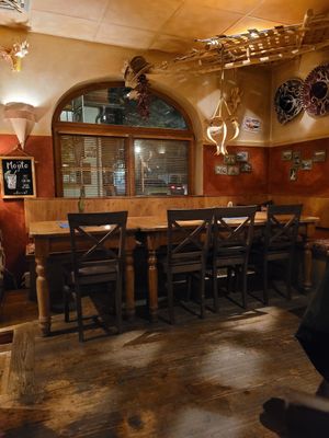 Schöne originelle Einrichtung at El Puente in Oberammergau