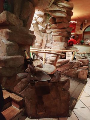 Mexikanisch gestaltetes Restaurant at El Puente in Oberammergau