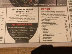 Vegane Moschpoké Bowl mit Tofu oder Beyond Meat 🌱 at MoschMosch in Heidelberg