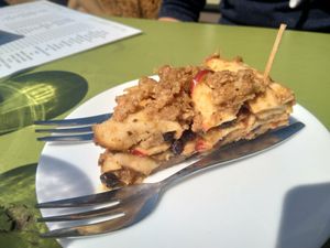 Apple raw cake at Alchemist Garden in Amsterdam