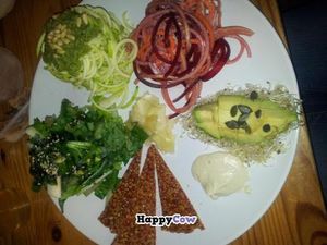 One example of a delicious raw food plate at Alchemist Garden in Amsterdam