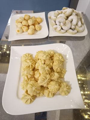 Vegan Christmas cookie baking course at NomNom by Melli in Vienna