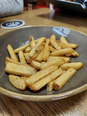 fries are also available and tasty at Hessisch Canada in Fulda