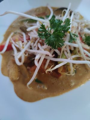 Laksa at Wung Nam Thai Water Palace in Caloundra