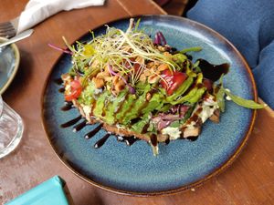 Avocado bread at Ubuntu in Leipzig