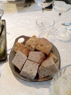 home-baked fougasse bread at Thien Gheboden in Mechelen