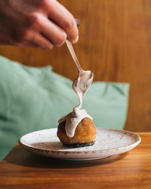 bola de Berlim e figo at Seiva Restaurante in Matosinhos