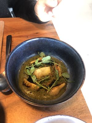 Alcachofras, ervas das dunas e nori   at Seiva Restaurante in Matosinhos