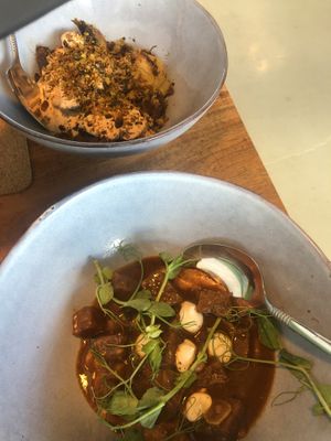 Pica Pau com Migas, e Cogumelos Tandoori com Broa de Milho  at Seiva Restaurante in Matosinhos