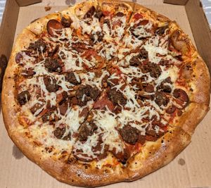 Veggiesaurus at Rudy's Pizza in Portland