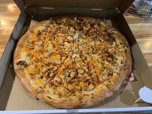 Sunday brunch vegan pizza at Rudy's Pizza in Portland