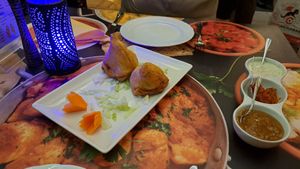 Samosa vegetarian; the yogurt sauce is not vegan at Singh's in Wiesbaden