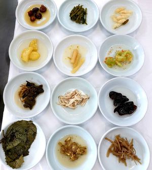  at Shintoburi in Songnisandong