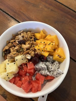 Vegan smoothiebowl (I think he replaced for plant milk)  at Hideaway in Koh Lipe