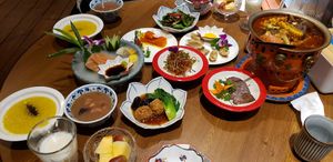 Just some if the many dishes included in the set menu at Fányānwàichá - 凡烟外茶·素食 in Wuhan