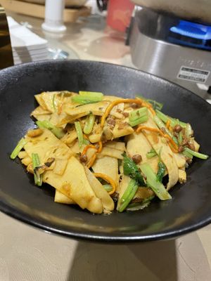   at Fányānwàichá - 凡烟外茶·素食 in Wuhan