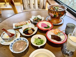   at Fányānwàichá - 凡烟外茶·素食 in Wuhan