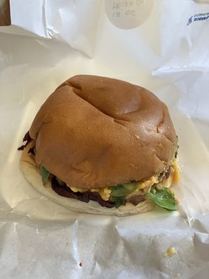 Hamburguesa de trufa sin carne  at La Feli in Terrassa