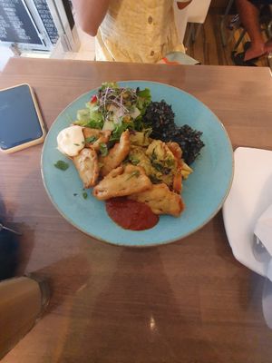 The fried oyster mushrooms with vegetable risotto, vegan mayo and barbecue sauce at Upcafe in Split