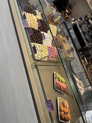   at Ullmann's Zuckerbäckerei in Vienna
