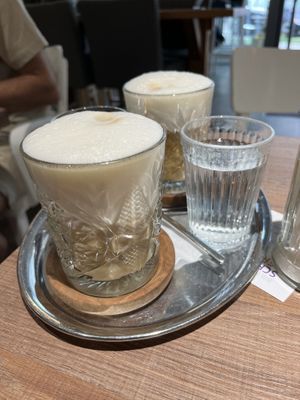 coffee latte with oat milk   at Ullmann's Zuckerbäckerei in Vienna