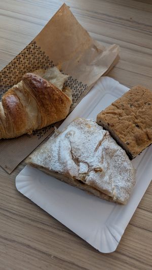  at Ullmann's Zuckerbäckerei in Vienna