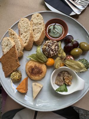 Cheese plate  at Lucky Leek in Berlin