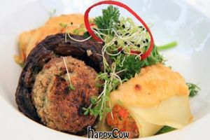 We licked our fingers  at Lucky Leek in Berlin