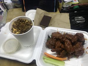 Lg Mac and cheese, lg seitan wings and a nanimo bar at Rise Above in St Catharines