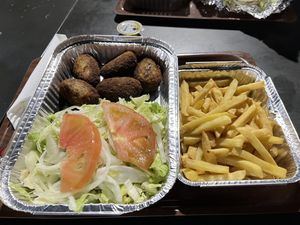 Vegan croquettes and friess  at Takeaway Plaza in 