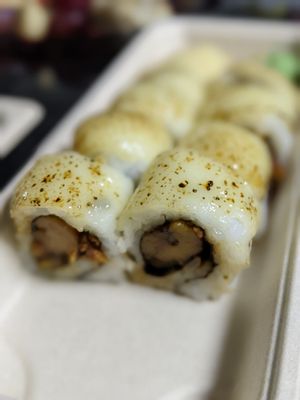 Pulled jackfruit, caramelized onion, blowtorched vegan mozzarella at Moby Vegan Sushi in Dubai