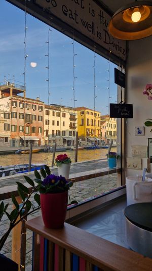 Sorry i eat the wraps before the photo, they were too good at Crepes House by PePe in Venice