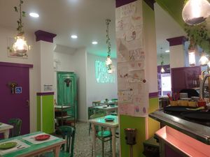 Inside at Fast Vegan in Fuengirola