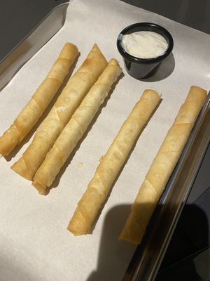 Börekstangen. Kahl. Mit Sesam und Schwarzkümmel wäre es besser😄 at Nøne Meat in Hamburg