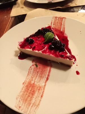 Tarta de queso crudivegana at Paprika in Granada