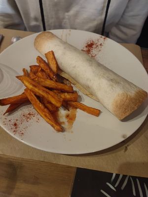  at Paprika in Granada