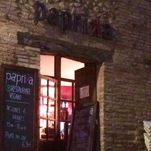 quaint entry  at Paprika in Granada