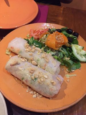 Quinoa vietnamese rolls at Paprika in Granada