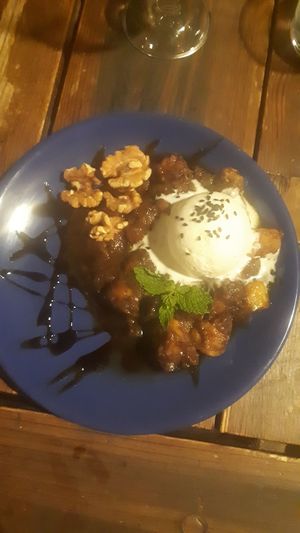 Limoncello Caramelized bananas with vanilla ice cream at Paprika in Granada