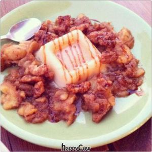 Caramelized bananas with homemade soy ice cream at Paprika in Granada