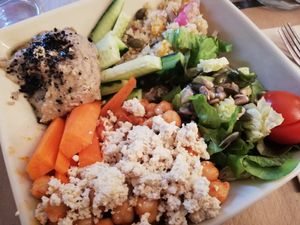 Buddha bowl at Paprika in Granada