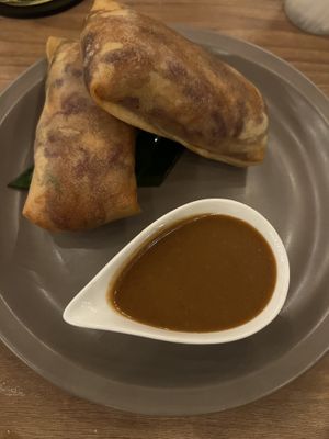 Fried rolls at Thai Thai in Merida