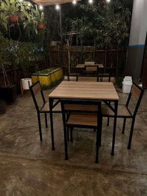 Covered outdoor seating area at Thai Thai in Merida